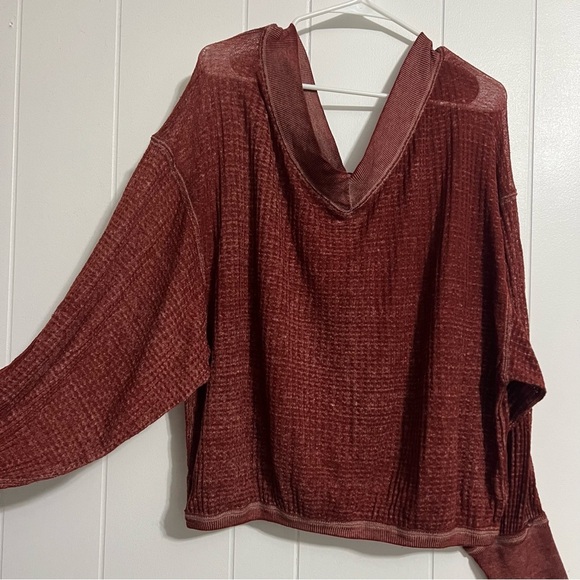 Free People Southside Thermal Waffle Knit Sweater Size Medium - Picture 4 of 5